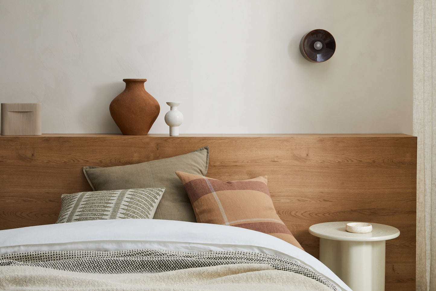 Como Linen Cushions | Olive