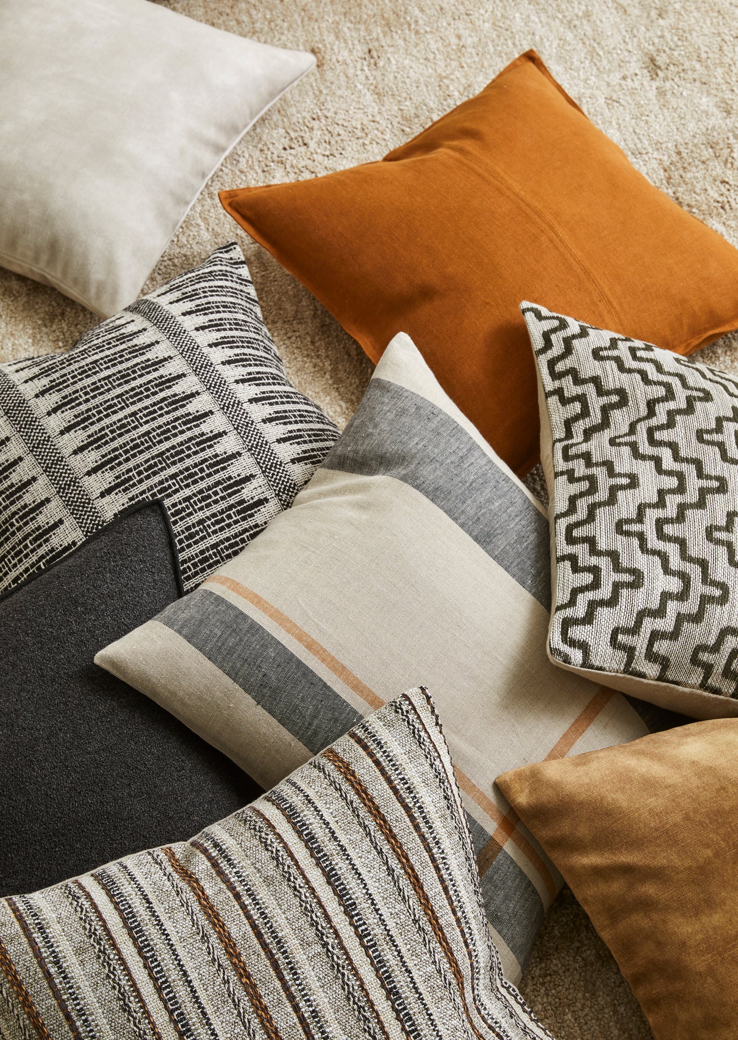 Dante Linen Cushion – Linen