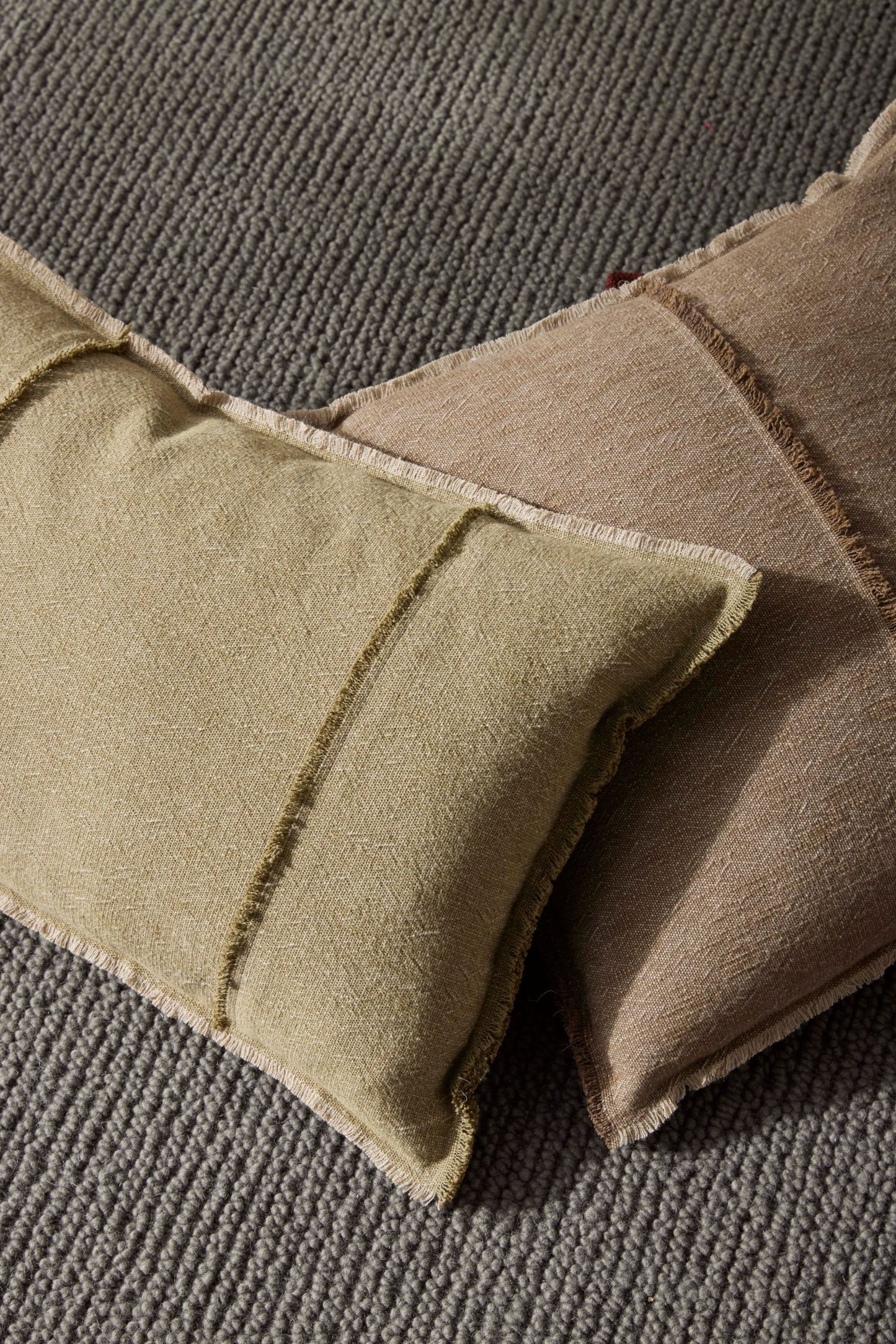 Adela Cushion 40x60 - Cocoa