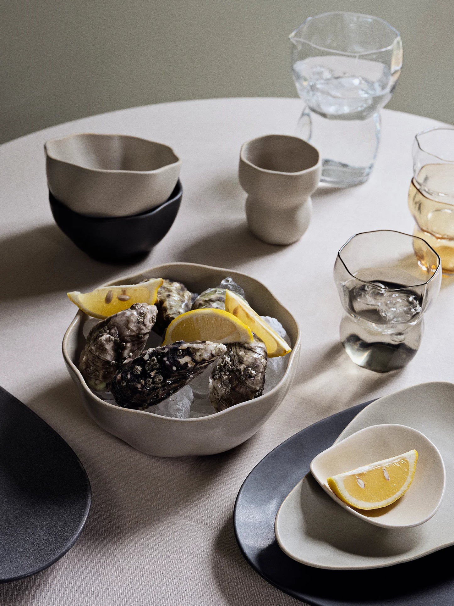 Stoneware Large Bowl | Antique Grey