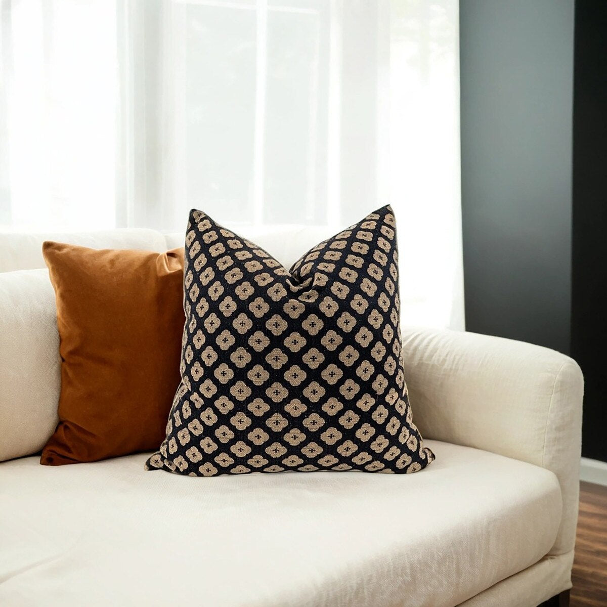 Cymbal Black & Gold Cushion Cover