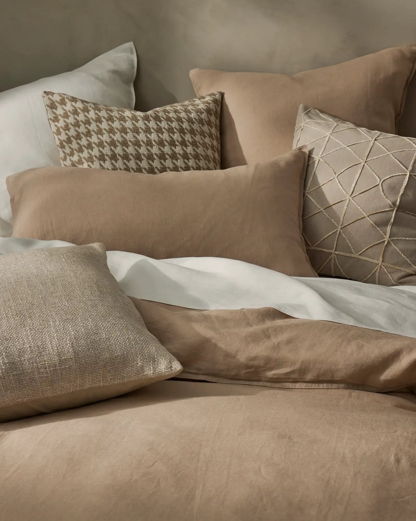 Houndstooth Cushion | Oatmeal