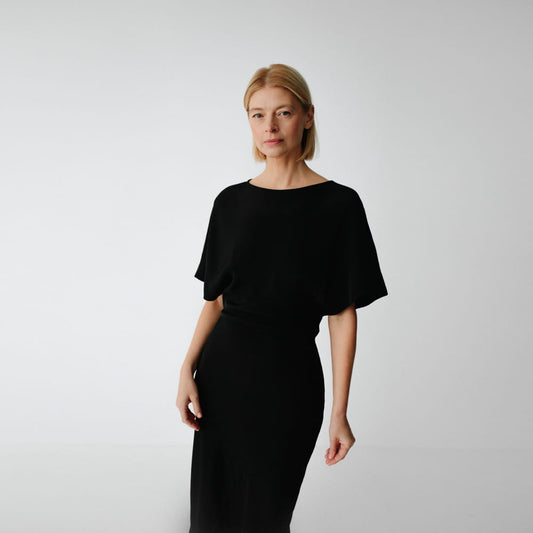 The Nakko Linen Dress in Black