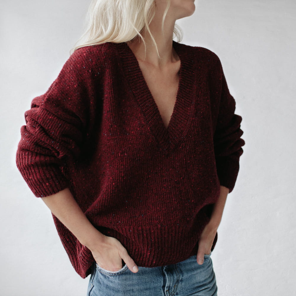 Merino V-Neck Sweater – Burgundy