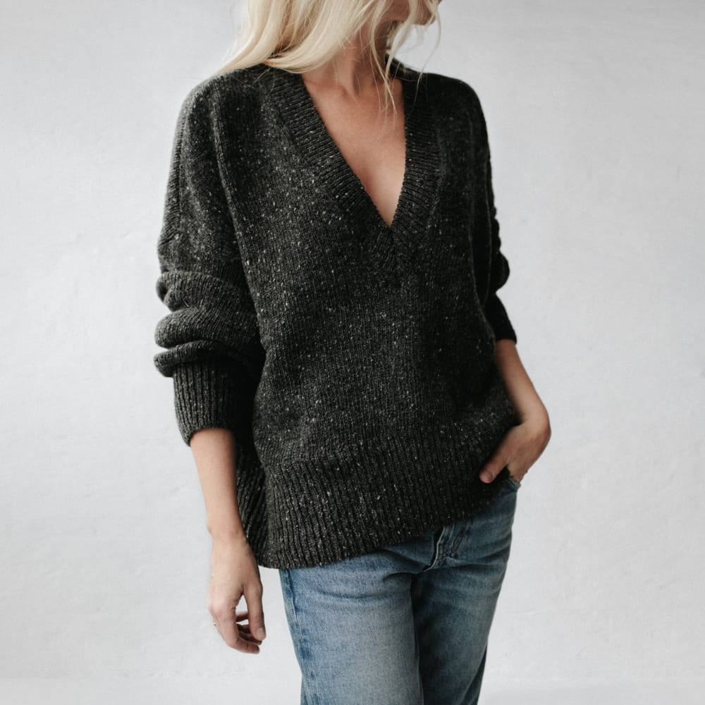 Merino V-Neck Sweater – Graphite