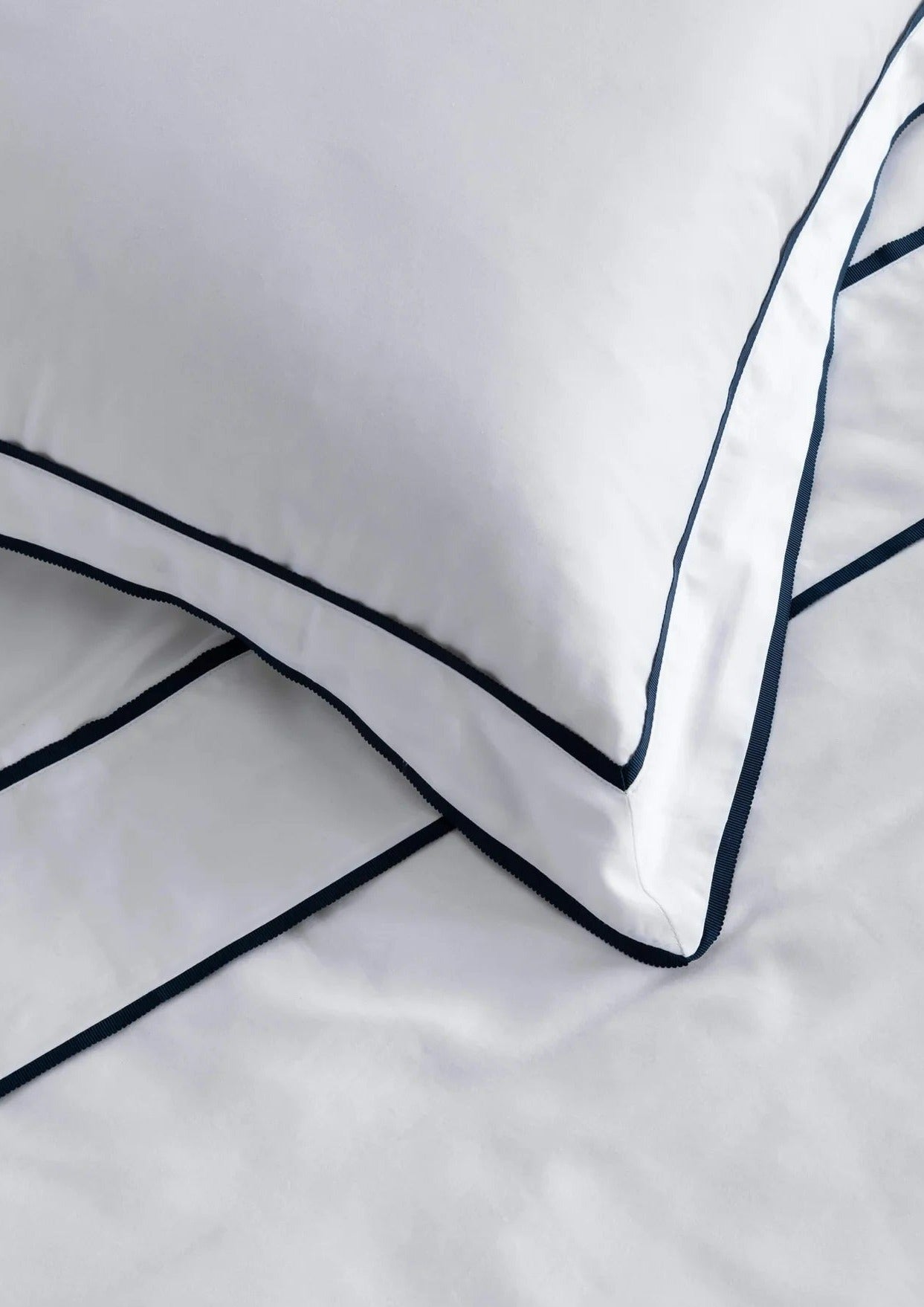 Egyptian Cotton Grosgrain Pillowcases | Navy