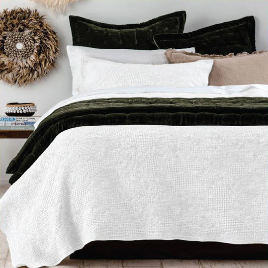 How Linen Enhances Your Sleep Quality