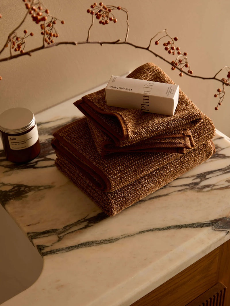 BROWNS & AMBERS - Molten Neutrals