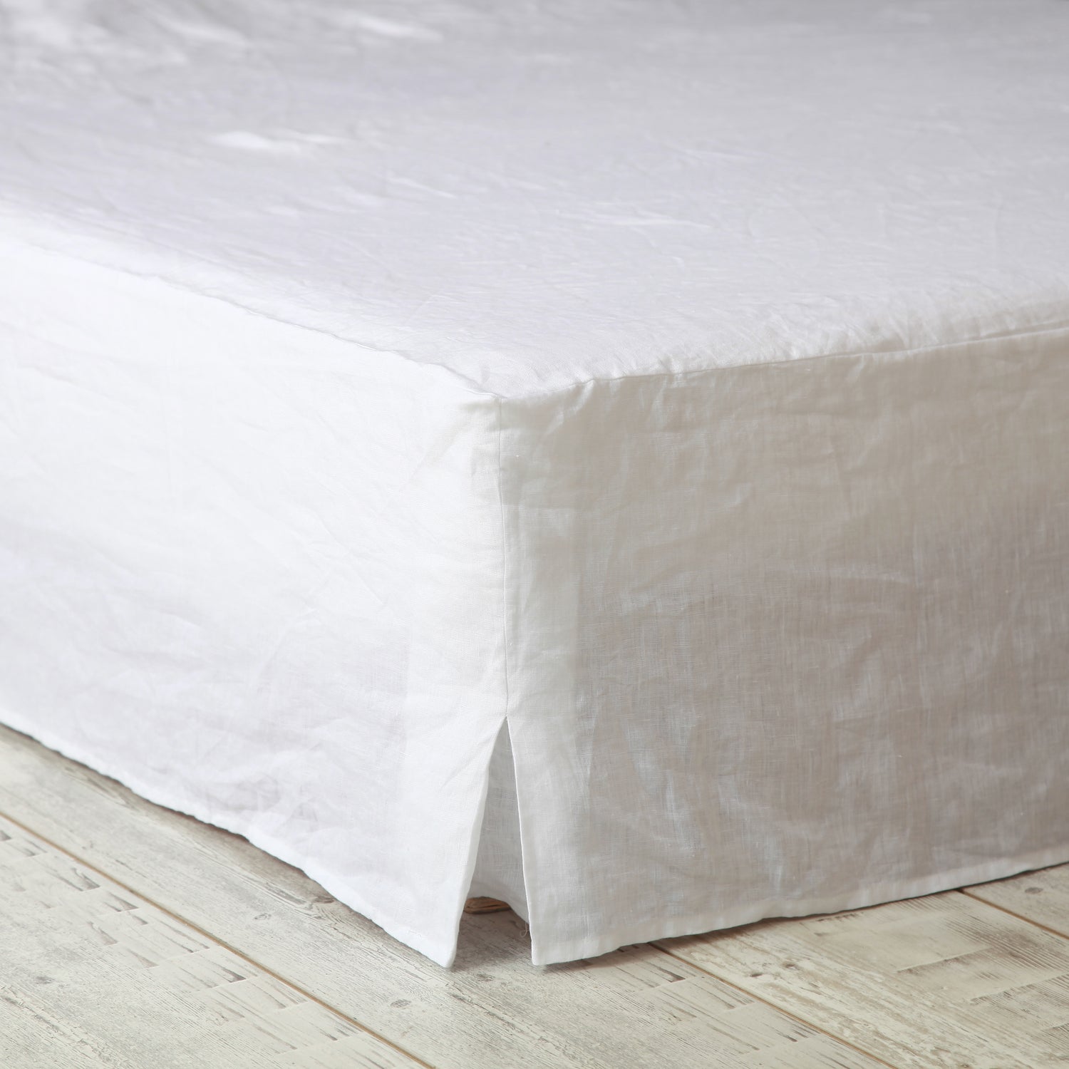 Bed Skirts & Valances