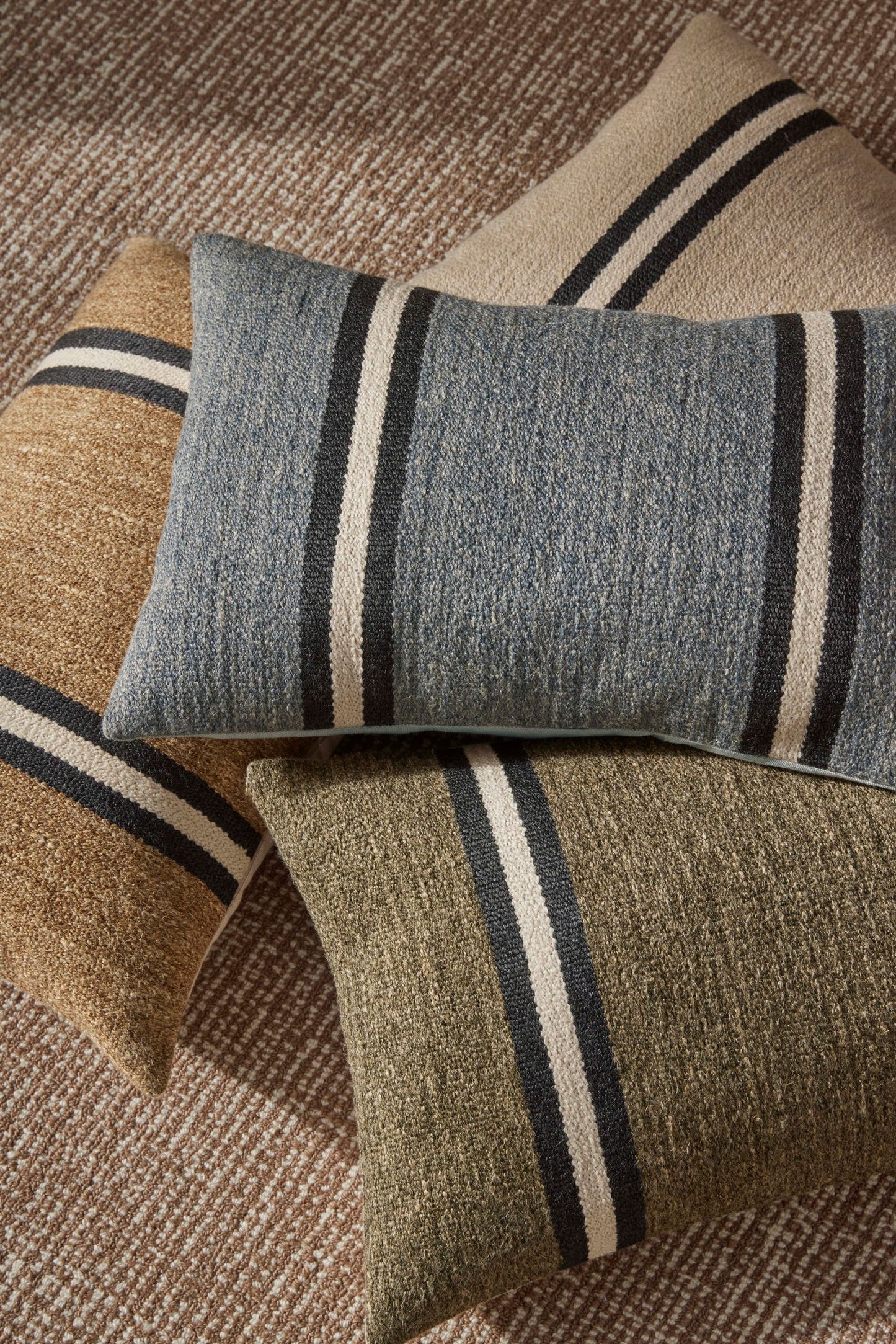 Mila Cushion – Oyster