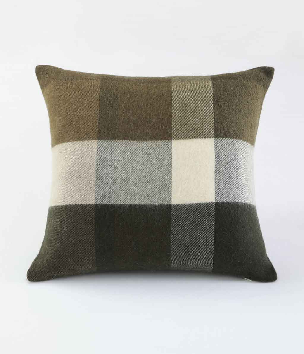 Lodge Lambswool cushion Ivy