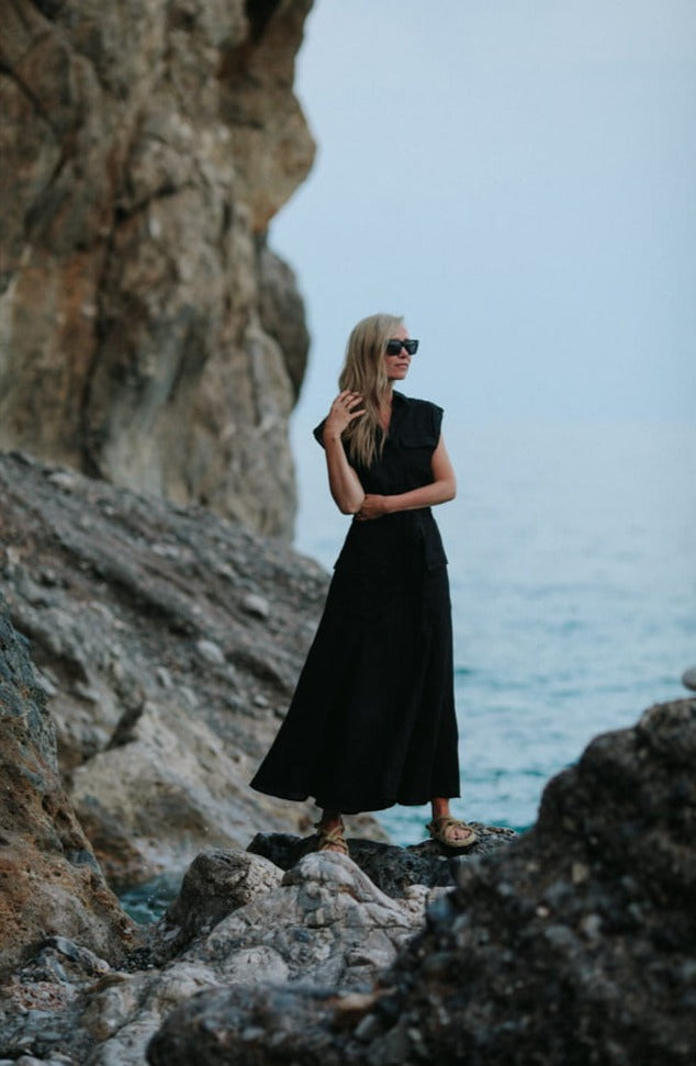 Kiodu Linen Dress | Black