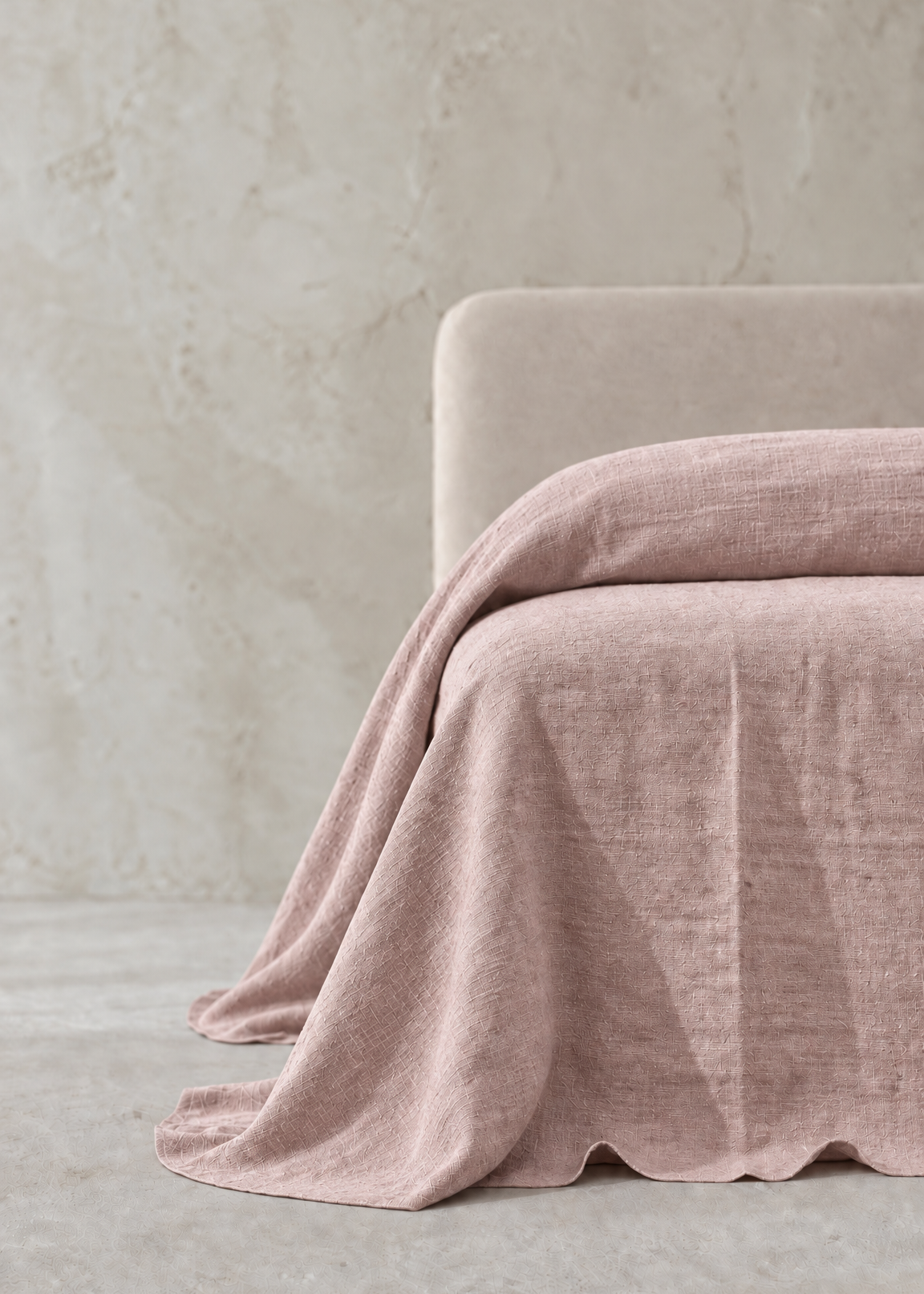 Heavy Linen Bedcover - Blush