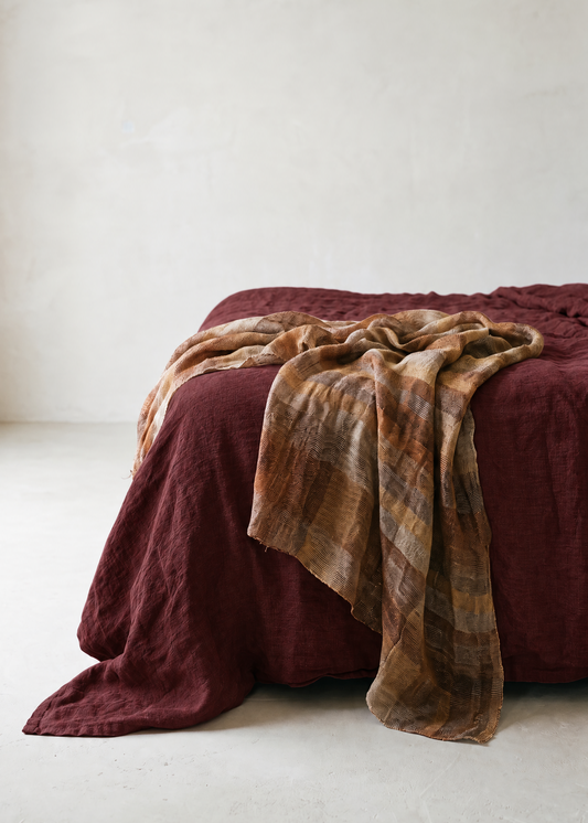 Heavy Linen Bed Cover in Bordeaux