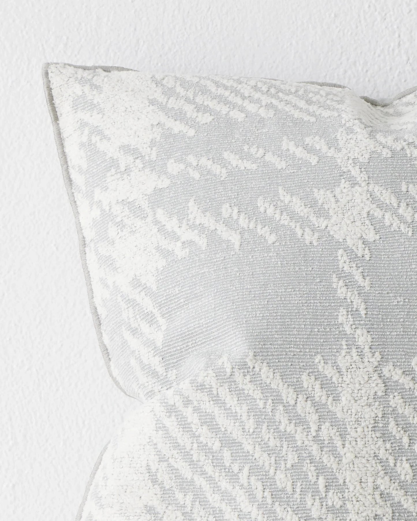 Sienne Cushion in Mist