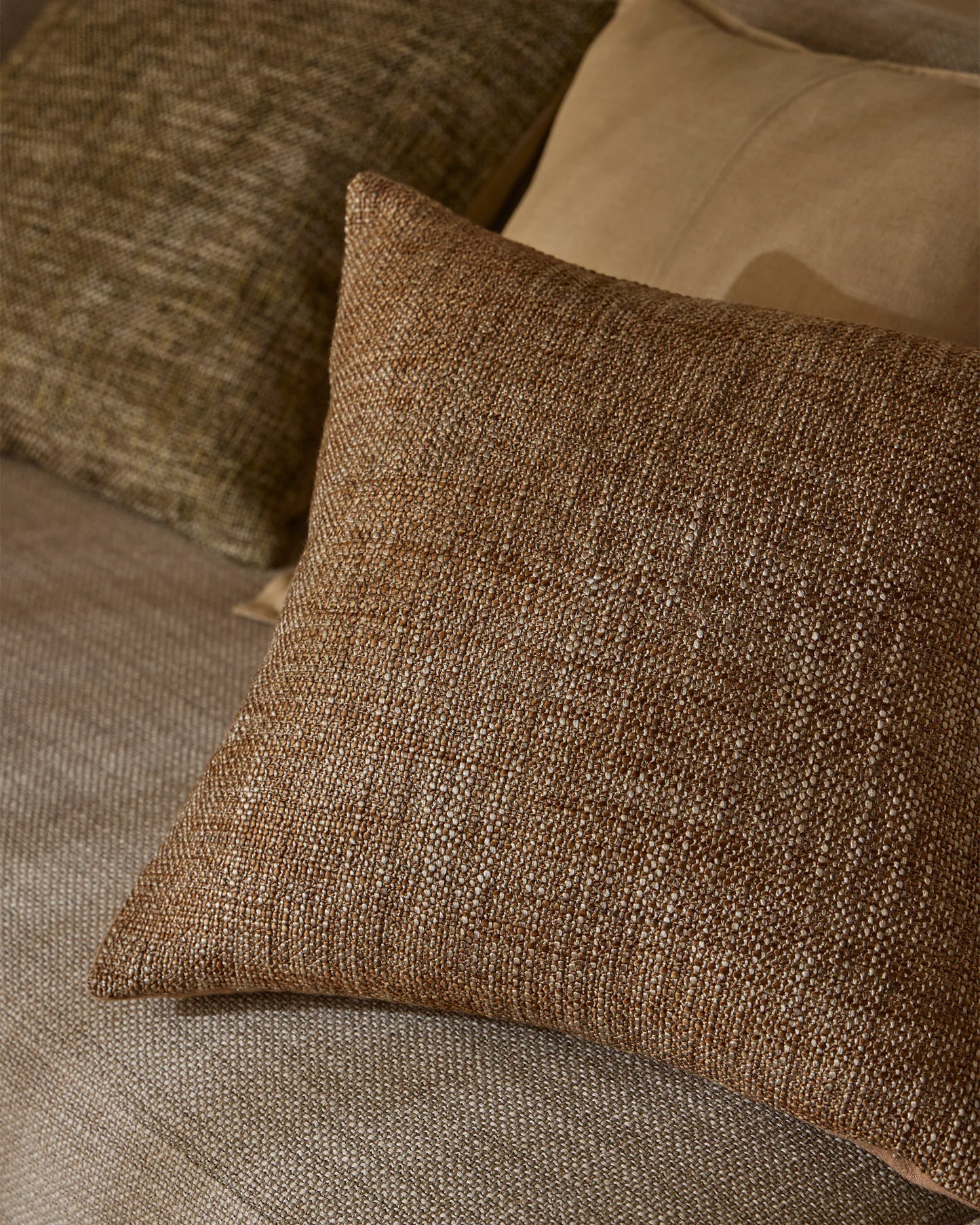 Hearthstone Tweed Cushion - Auburn