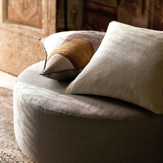 Figura Cushion  | Mehndi Abstract