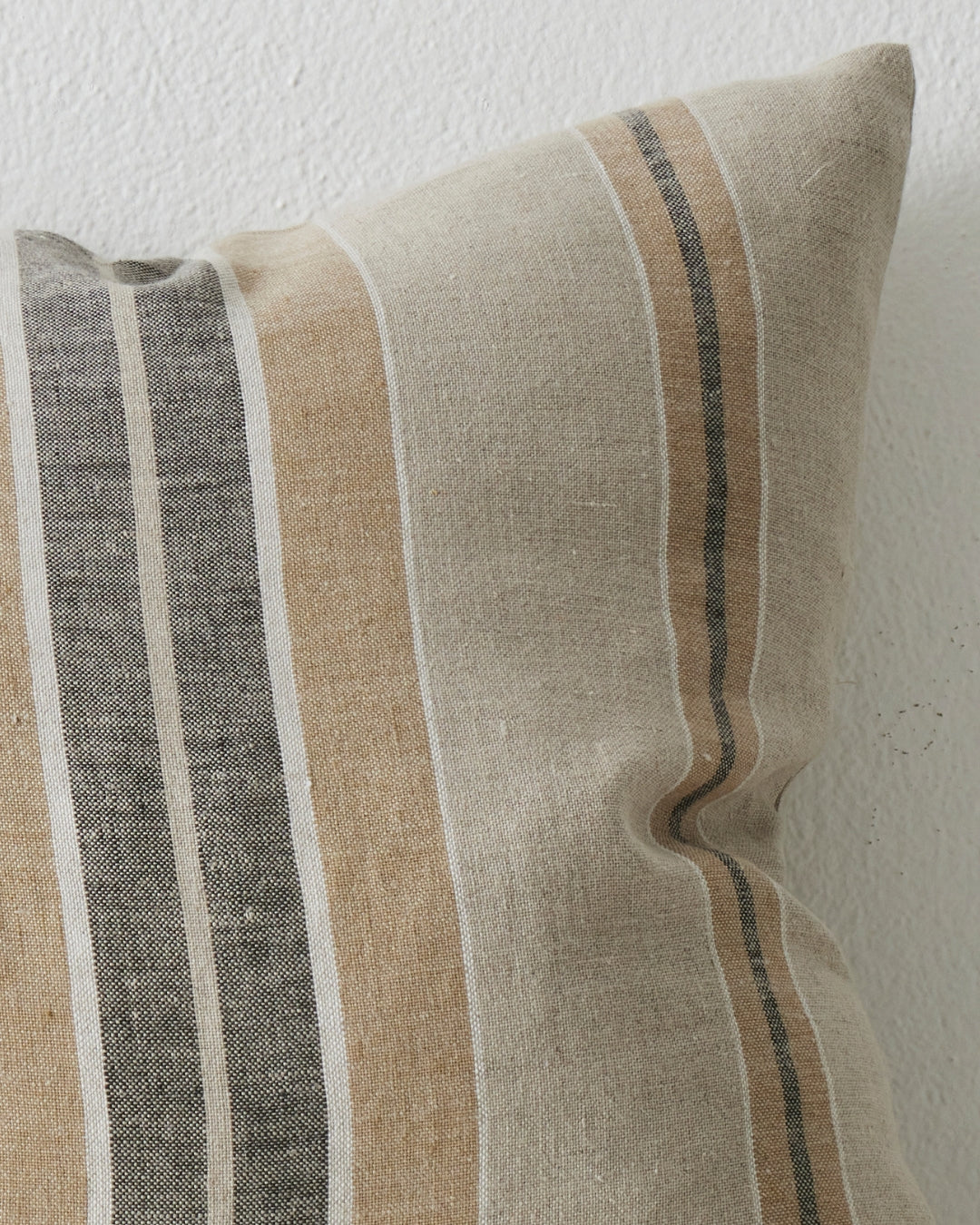 Franco Cushion in Clay