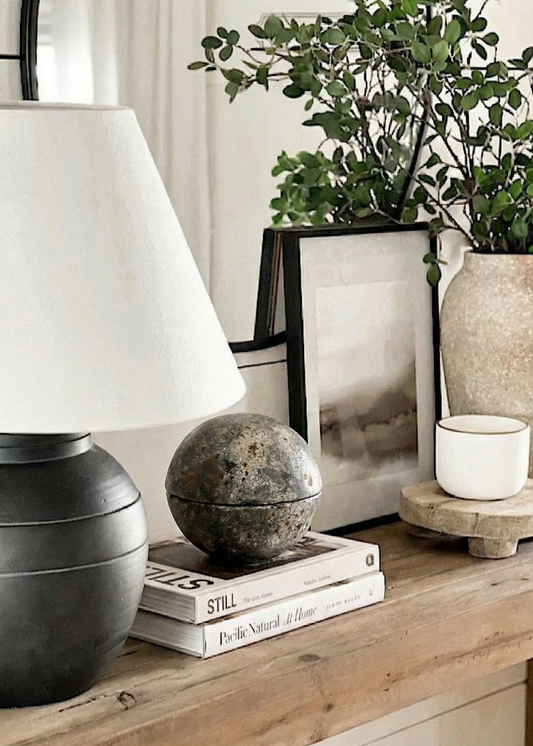 Bonbonniere - Rust Grey