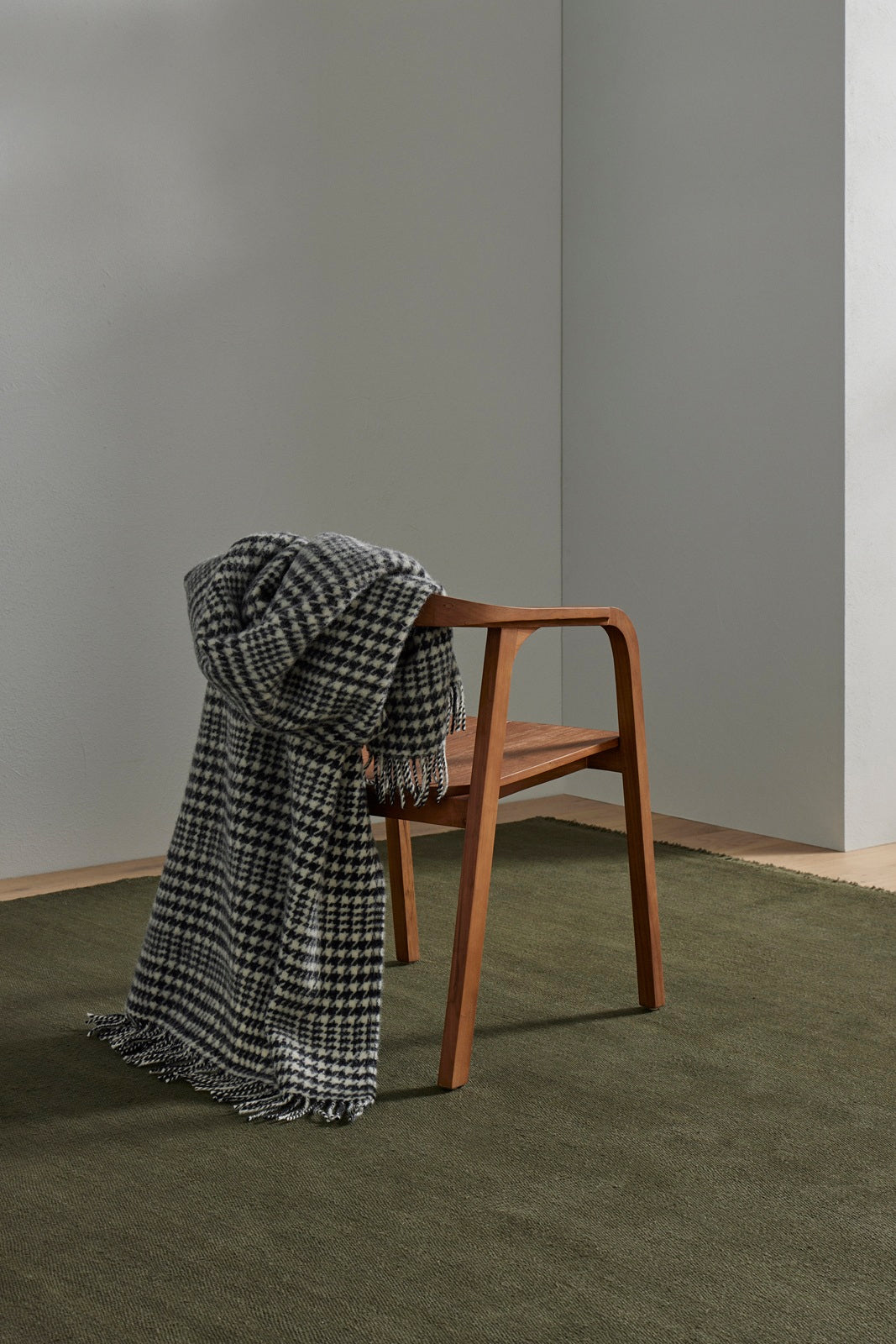 Helmsdale Midnight - 100% Wool Throw