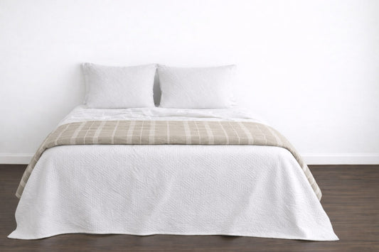 Lake House Quilt in Taupe