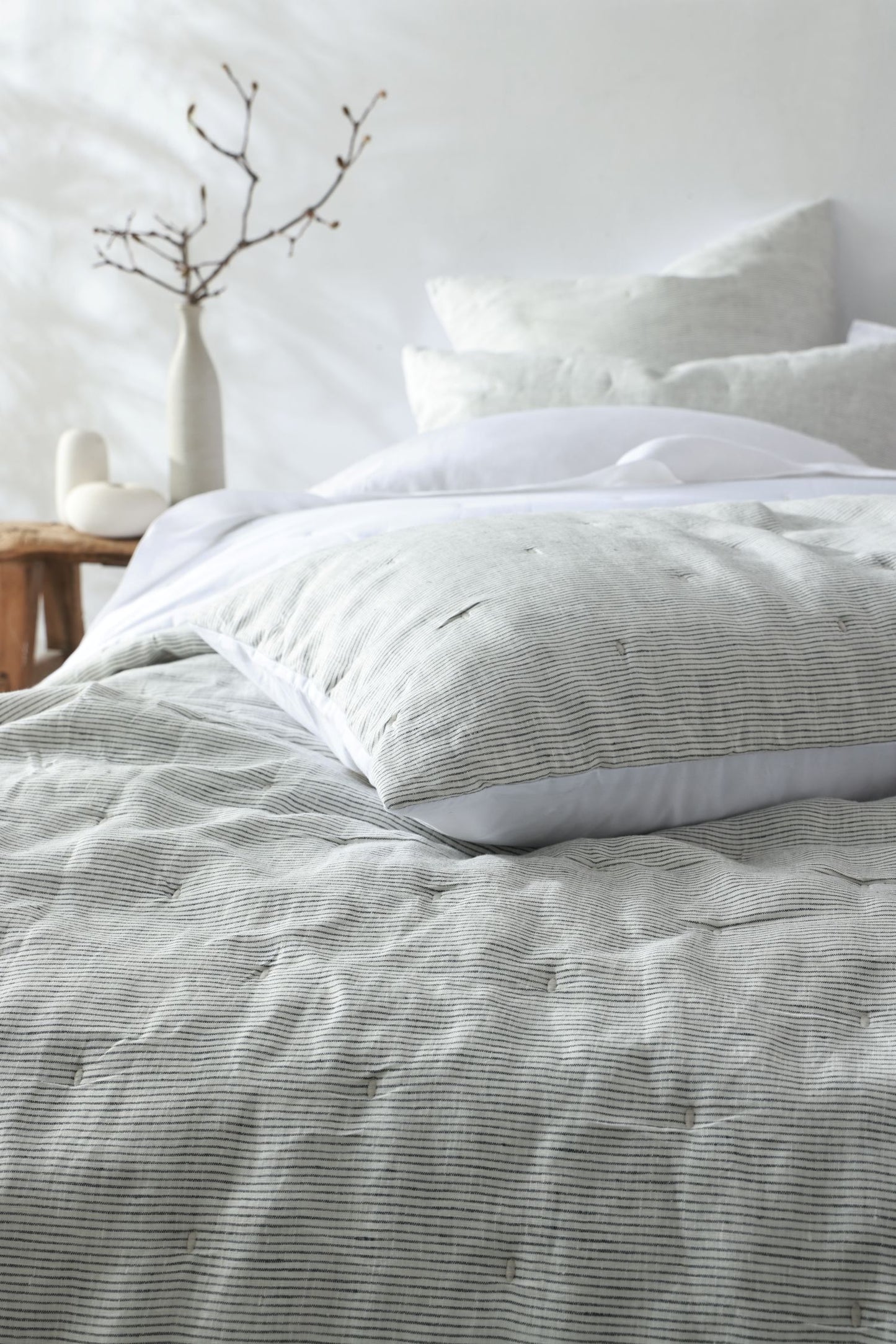 Linen Quilted Bed Cover - Black and White Pinstripe