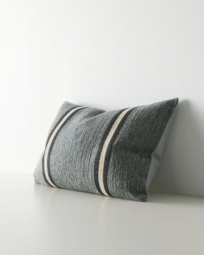 Mila Cushion – Horizon