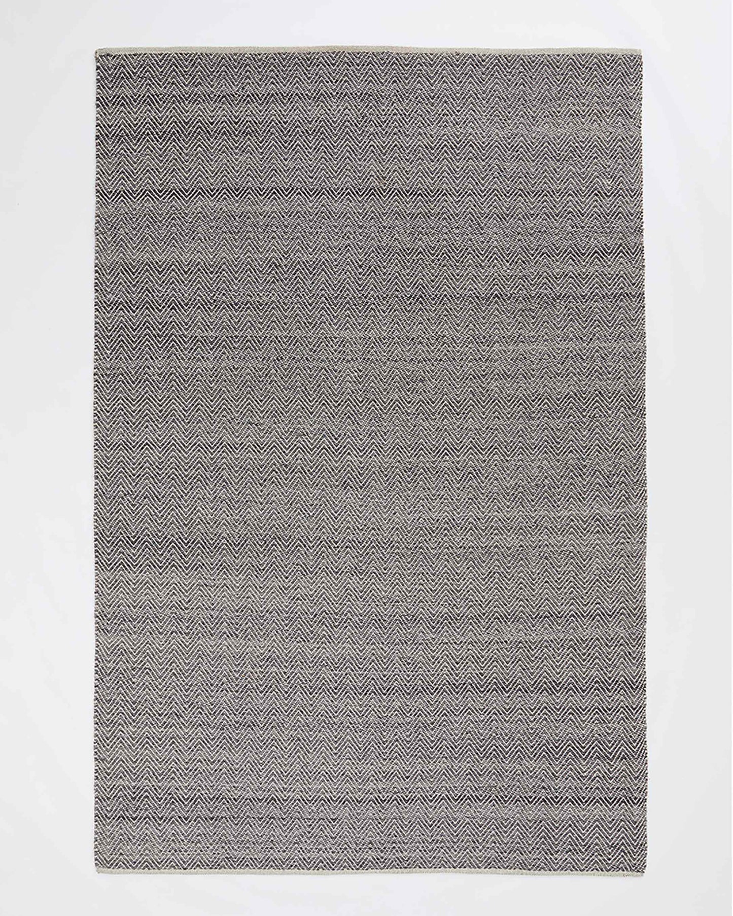 Matterhorn Rug | Tar