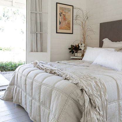 Capri Reversible Linen Quilt | Natural