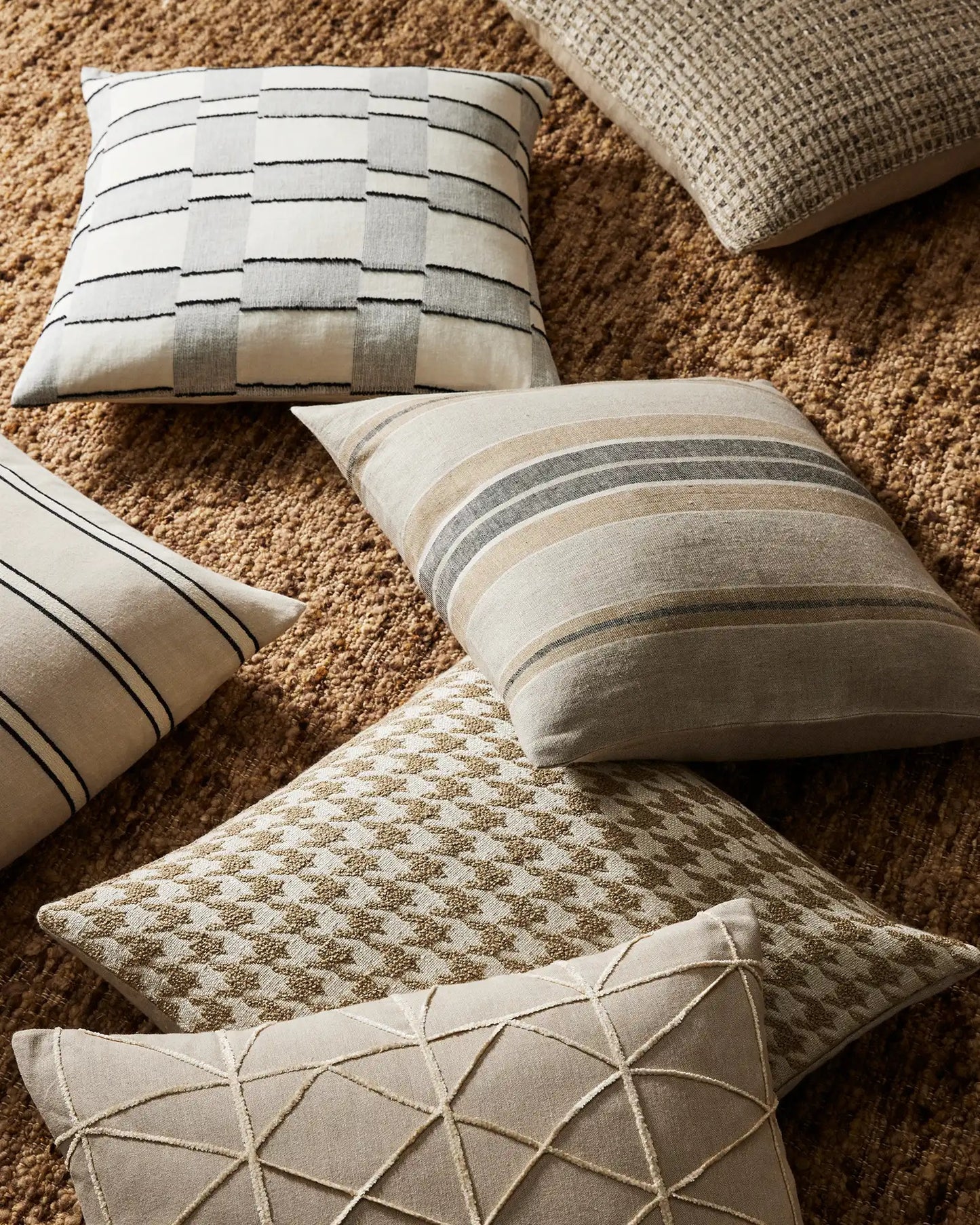 Houndstooth Cushion | Oatmeal