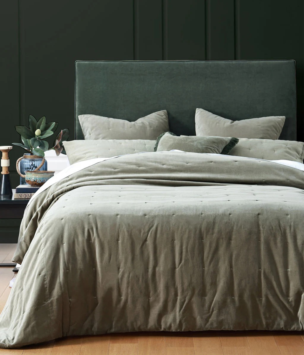 Velvet Quilt | Olive Grove