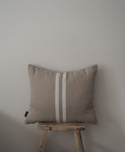 Simpatico Cushion | Natural & White