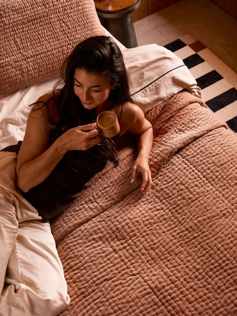 Velvet Quilt | Caramel