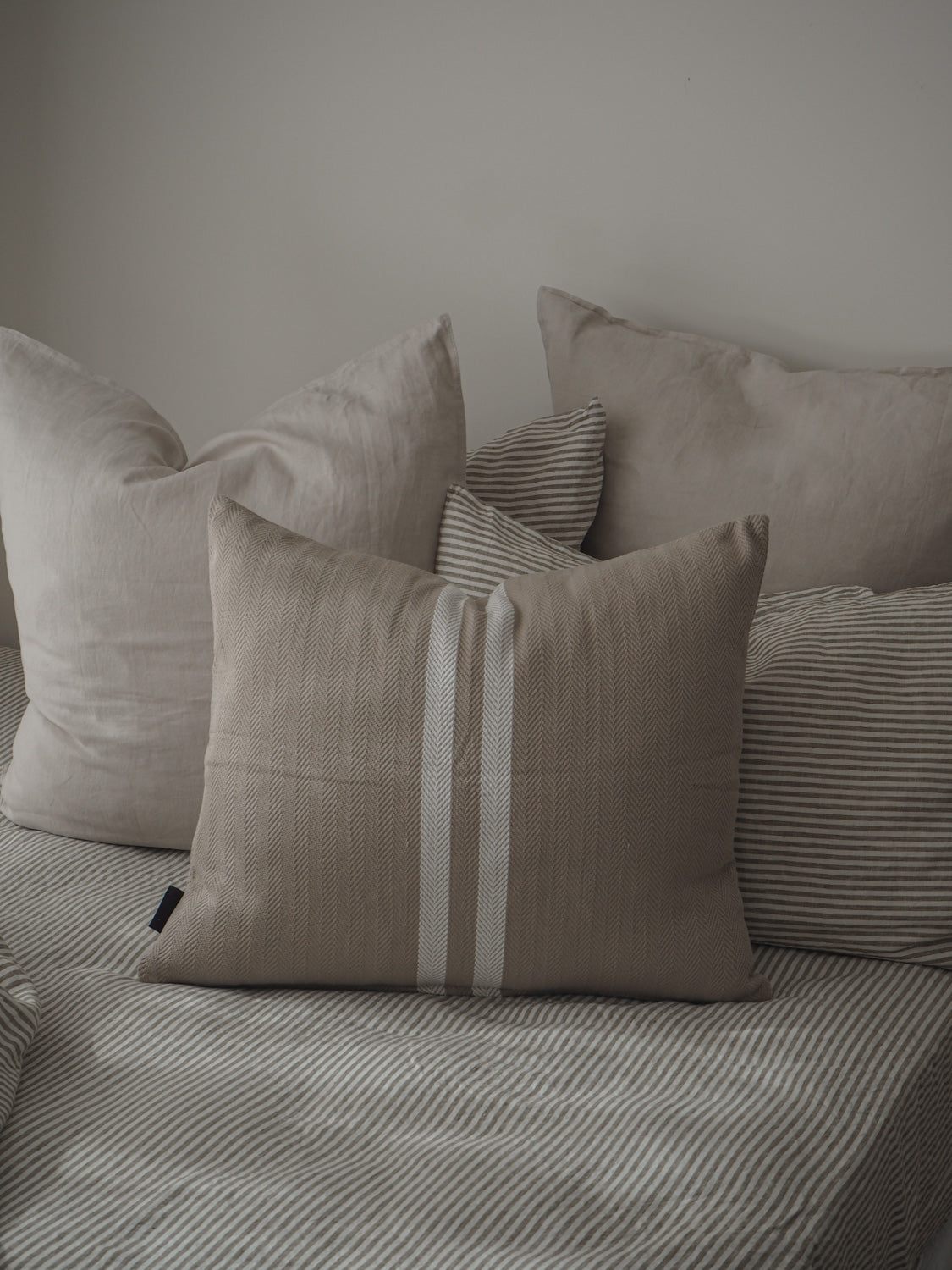 Simpatico Cushion | Natural & White