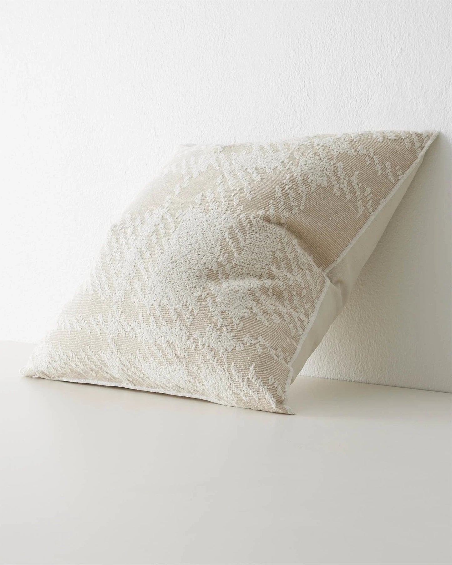 Sienne Cushion in Macadamia