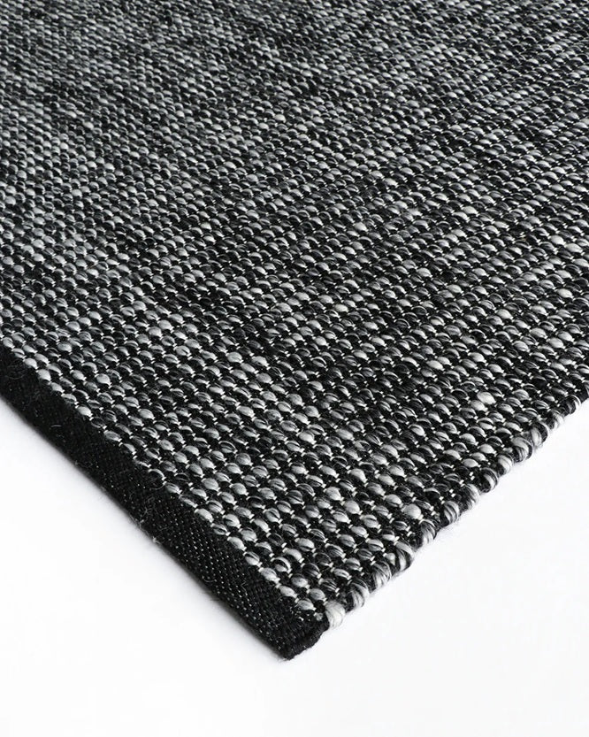 Freya Floor Rug - Black & White