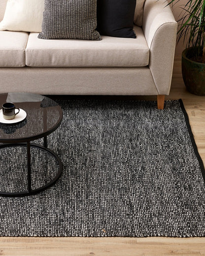 Freya Floor Rug - Black & White