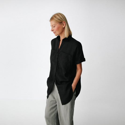 The Nata Linen Shirt in Black