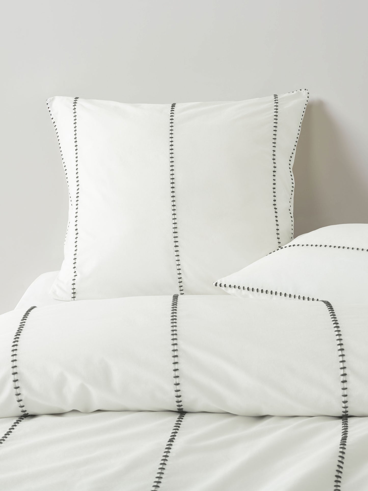 Jerome Duvet Cover Set - White