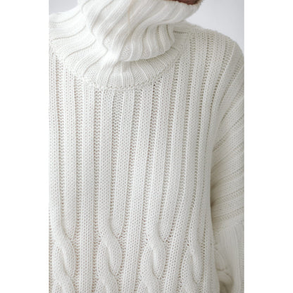 Cable Knit Turtleneck Sweater – Ivory