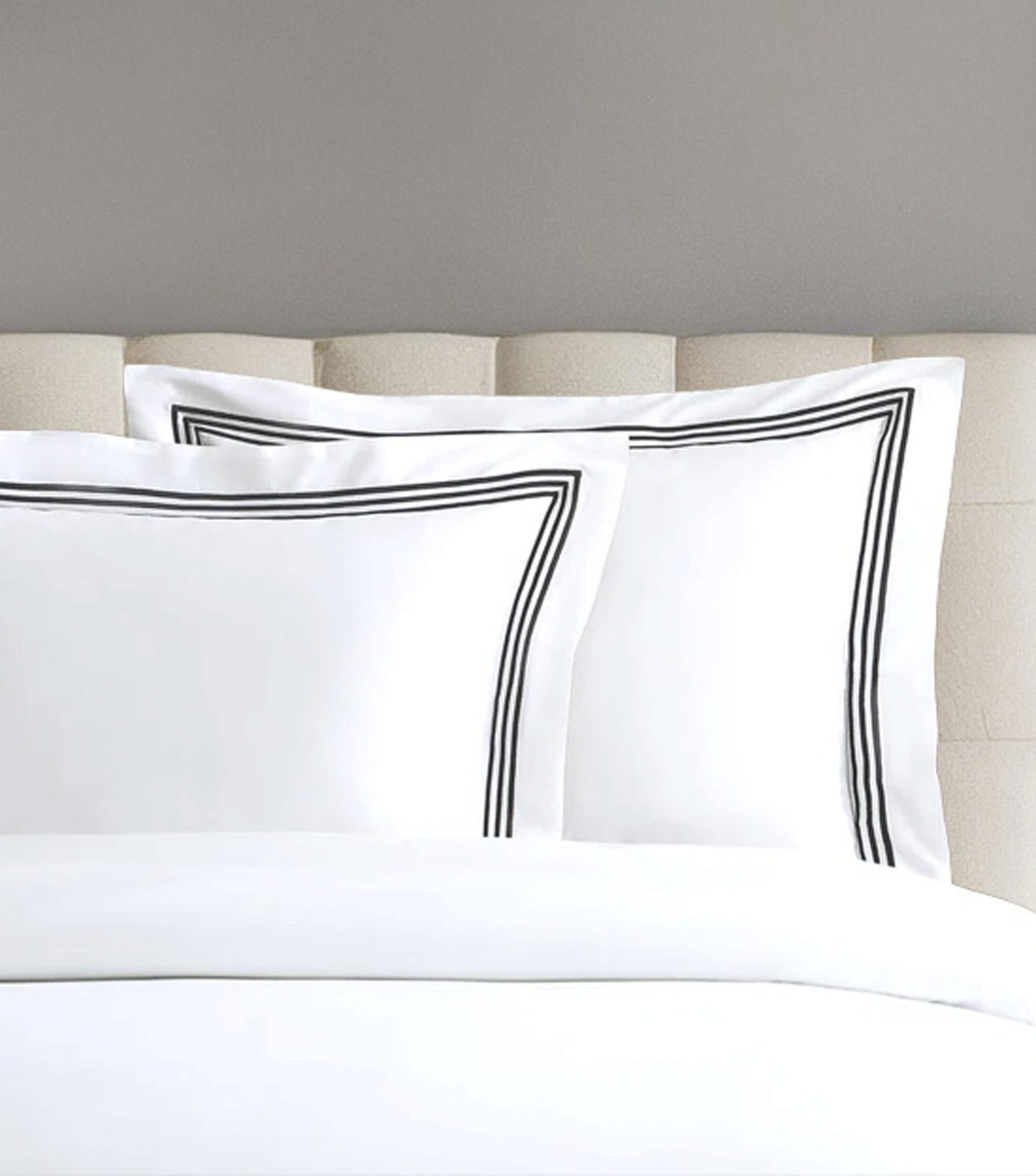 Tripple Embroidery Duvet Cover set - Black