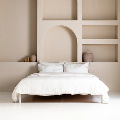 Linen Duvet Cover with Natural Piping | White