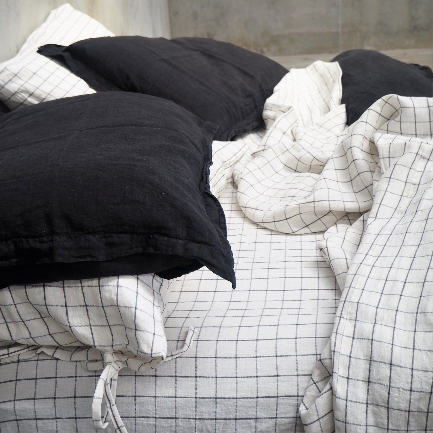 Linen Pillowcases | Black