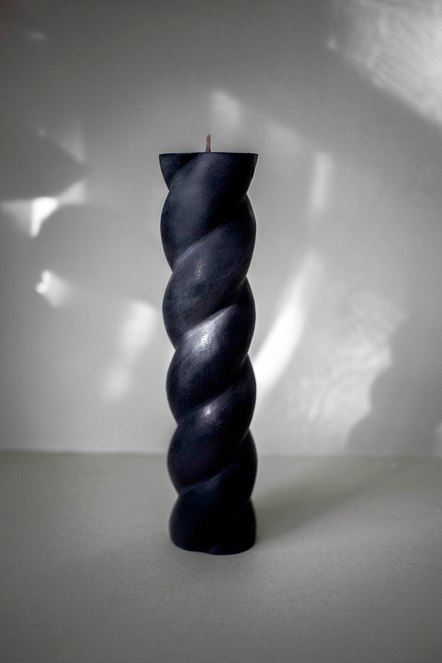 Large twisted pillar candle | Charcoal