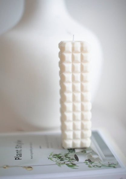 Handpoured deco column candle | White