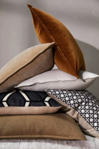 Como Linen Cushions | Clay