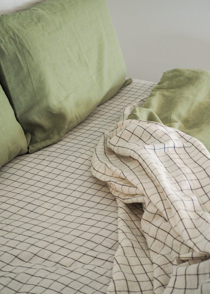 Stonewashed Linen Fitted Sheet | Charcoal Grid | Made in Europe