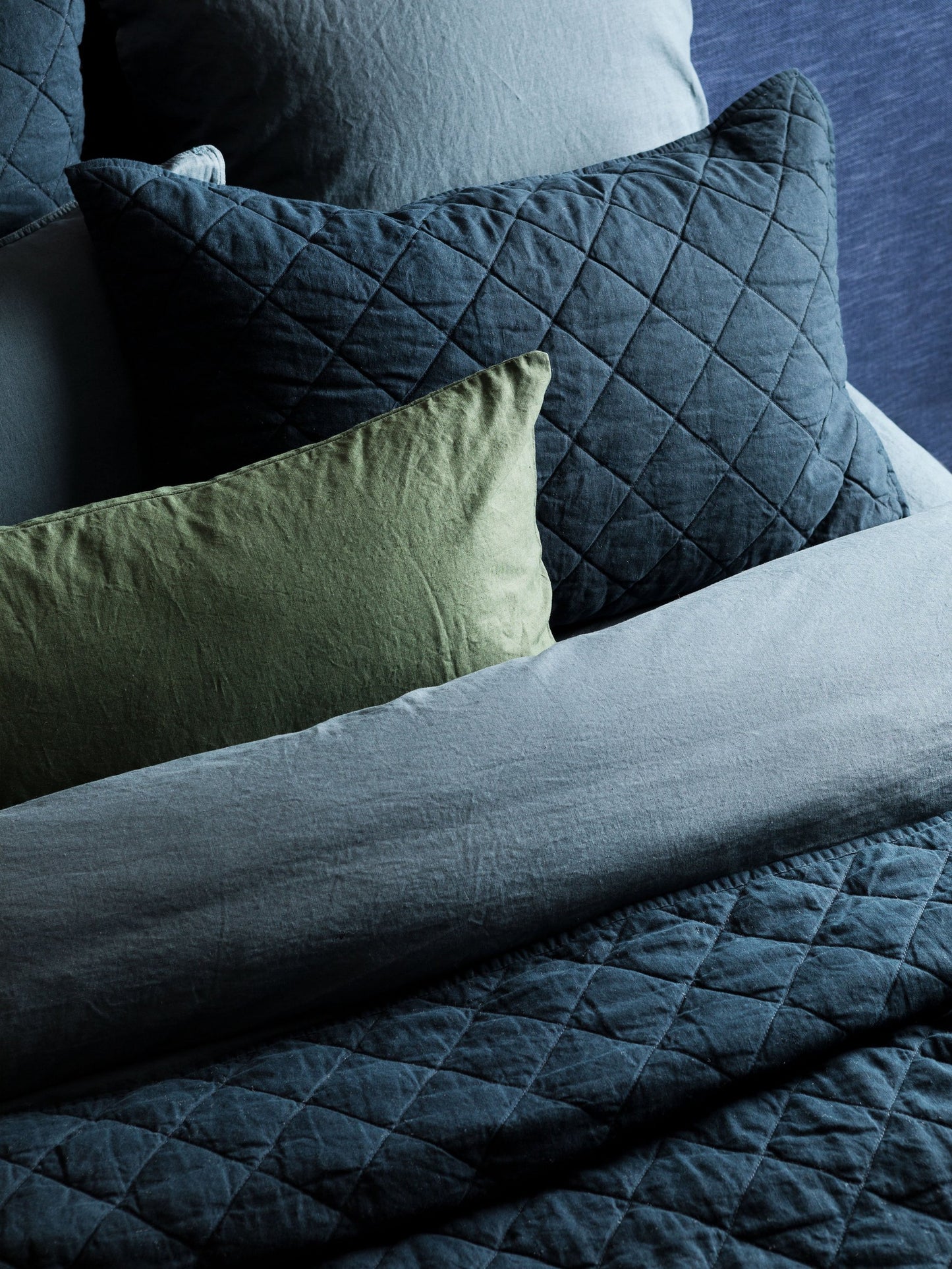 Linen Quilt Pillowcases | Navy