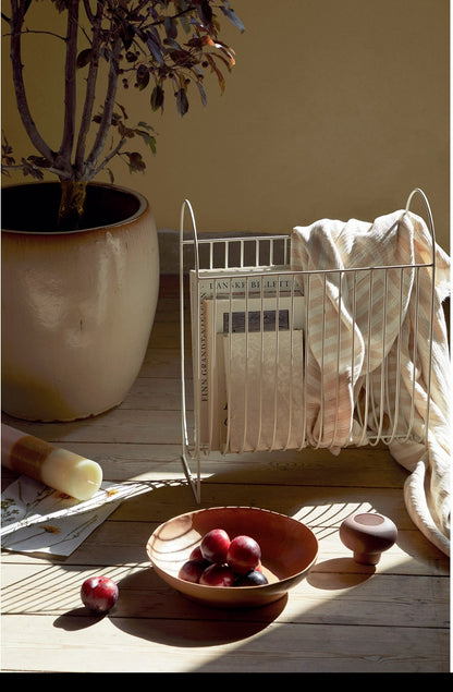 Magazine Rack | Off White